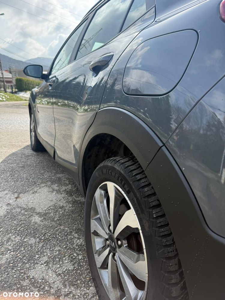 Kia Stonic 1.0 T-GDI 100 OPF DCT7 Edition 7 - 9