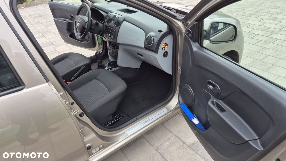Dacia Sandero 1.2 16V 75 Celebration - 17