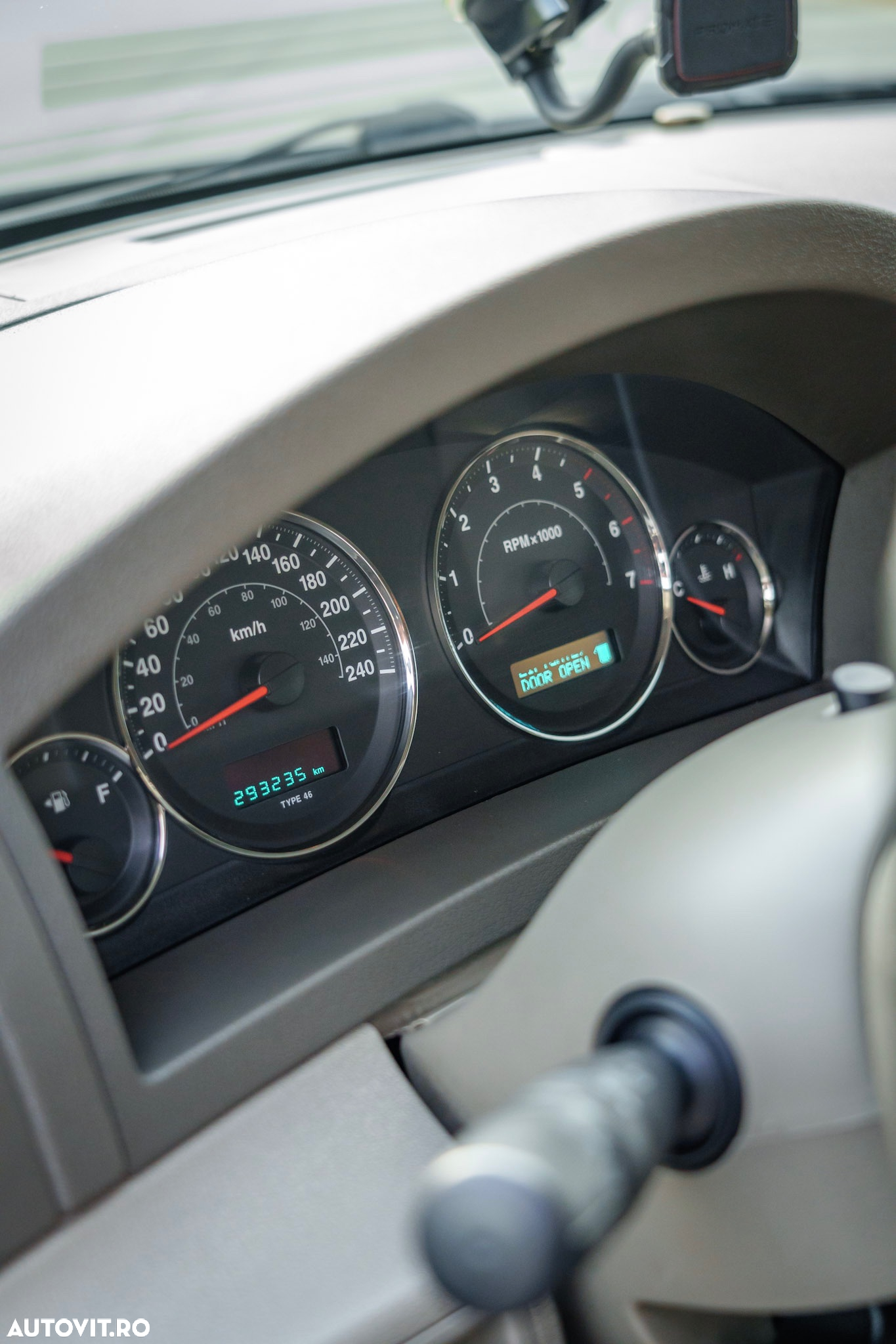 Jeep Grand Cherokee - 13