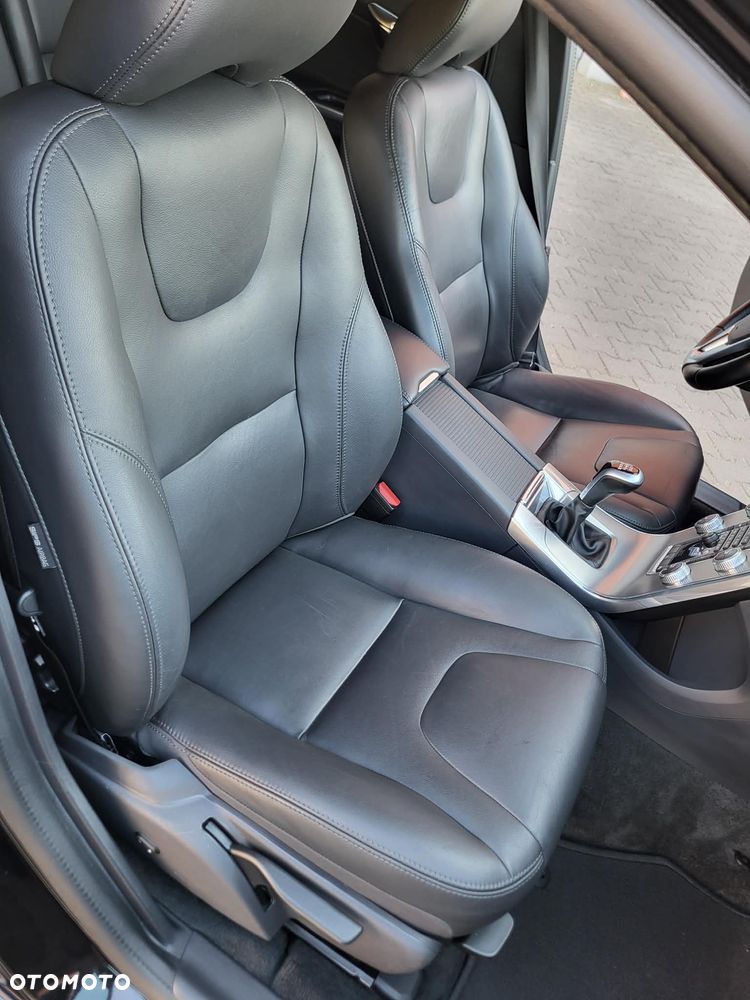 Volvo V60 D4 Momentum - 7