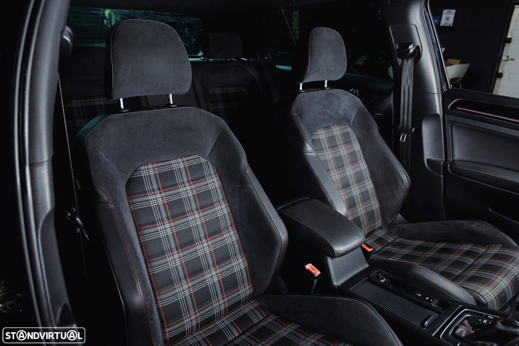 VW Golf 2.0 TSi GTi DSG - 11