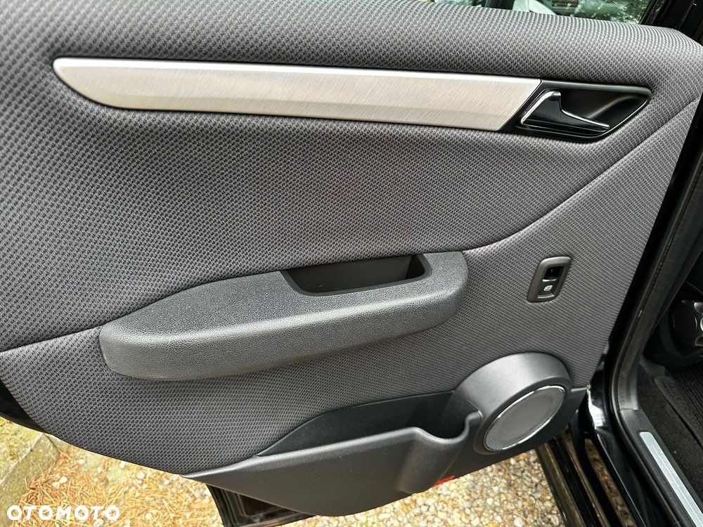 Mercedes-Benz Klasa A 160 BlueEFFICIENCY Avantgarde - 18