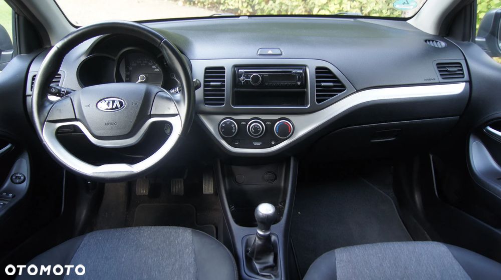 Kia Picanto 1.0 Dream Team Edition - 12