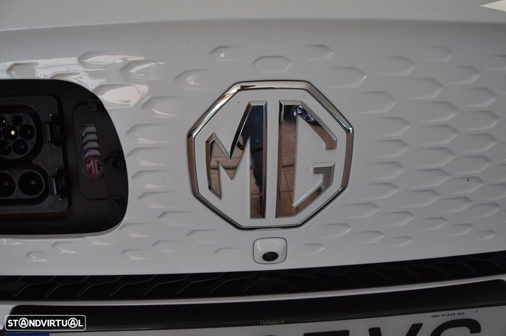 MG ZS EV 72.6 kWh Luxury - 11