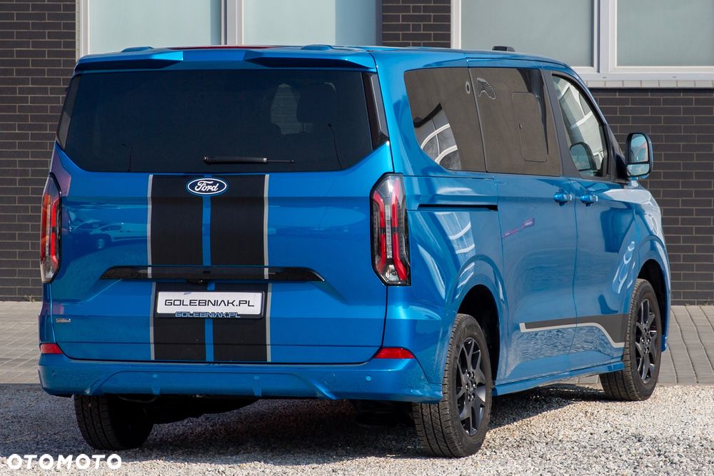 Ford Tourneo Custom - 2
