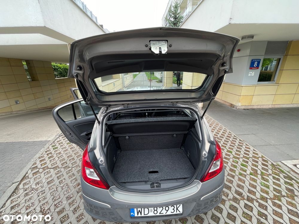 Opel Corsa - 22