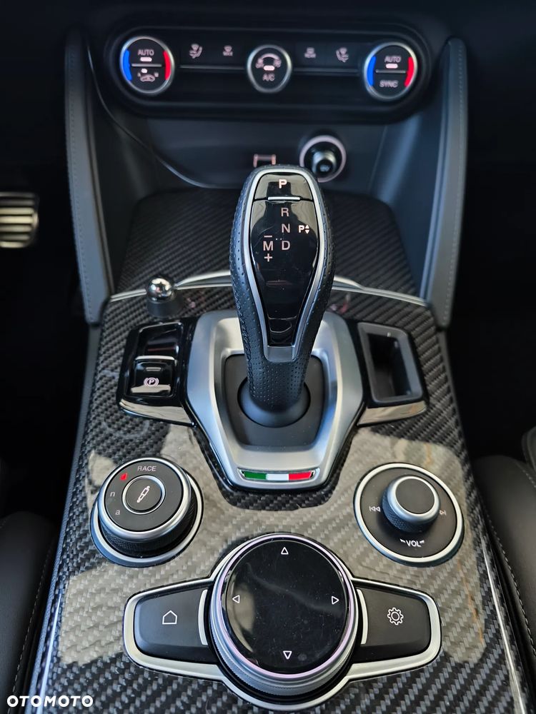 Alfa Romeo Stelvio 2.9 V6 Bi-Turbo Quadrifoglio Q4 - 23