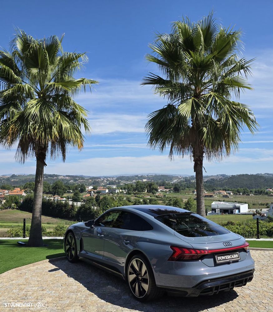 Audi e-tron GT - 7