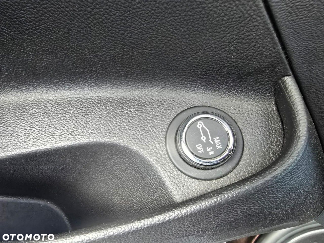 Opel Insignia - 25