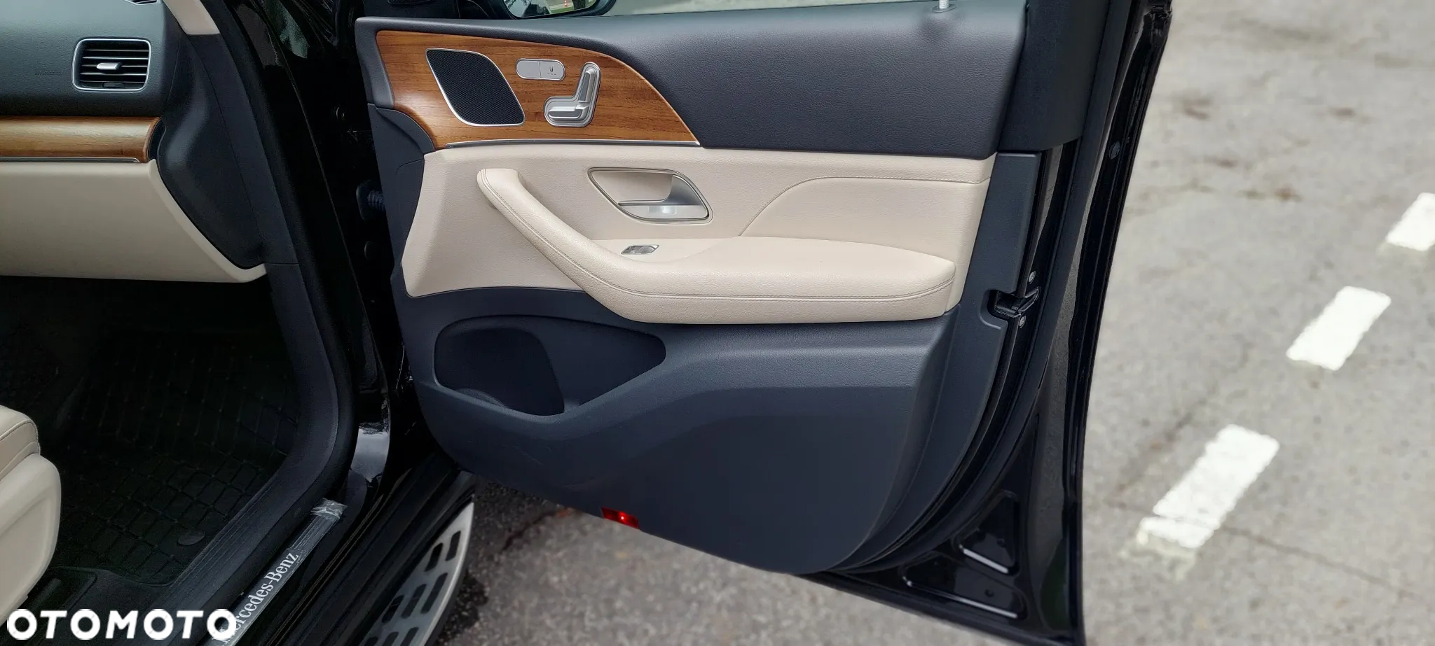 Mercedes-Benz GLE 300 d 4-Matic - 15