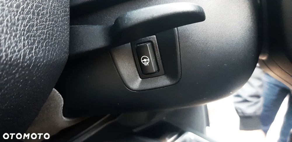 BMW Seria 3 335i xDrive - 15