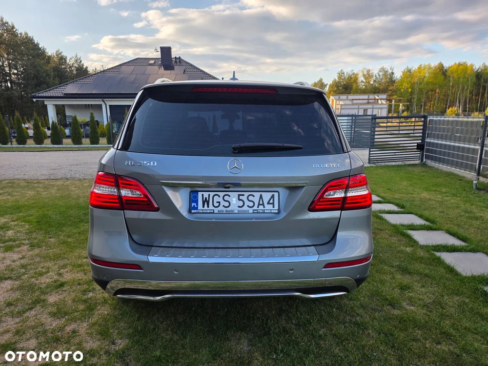 Mercedes-Benz ML - 4