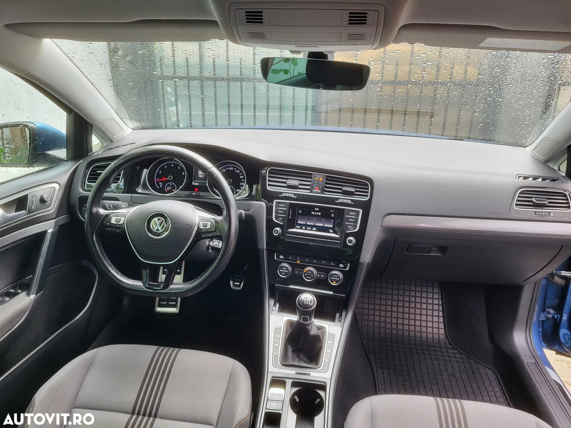 Volkswagen Golf 1.4 TSI Comfortline - 3