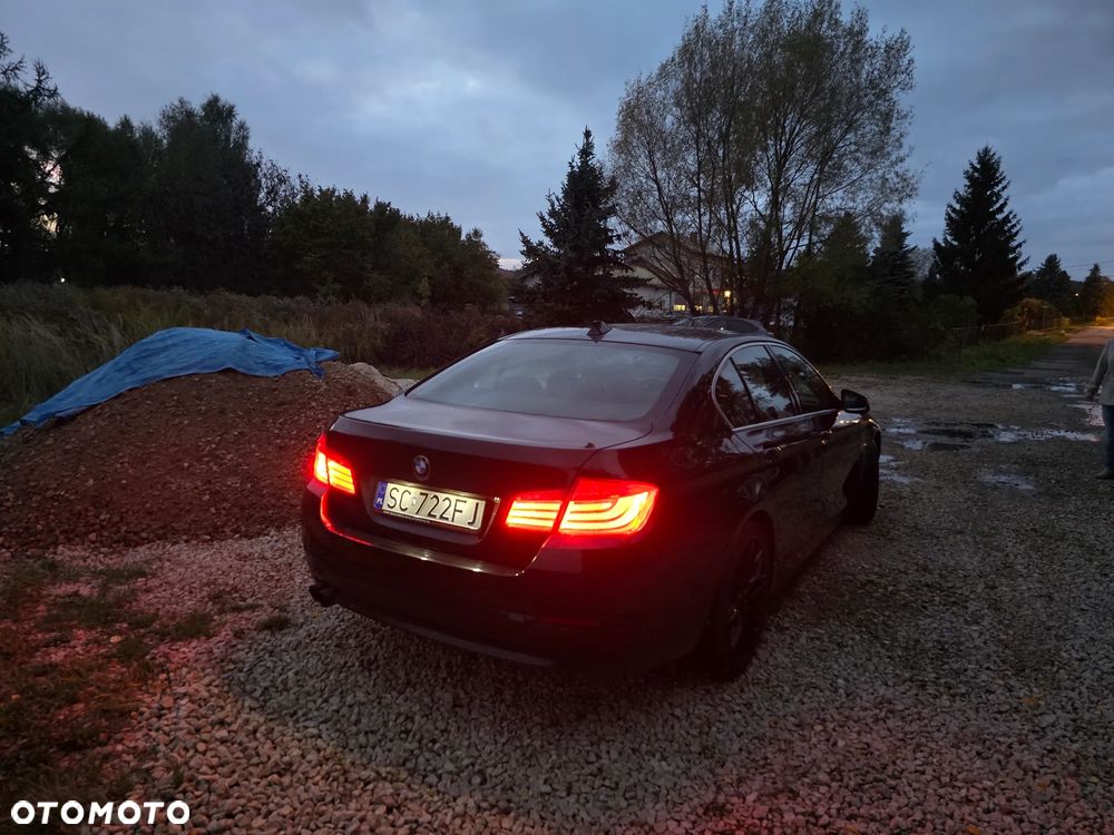 BMW Seria 5 520i - 4