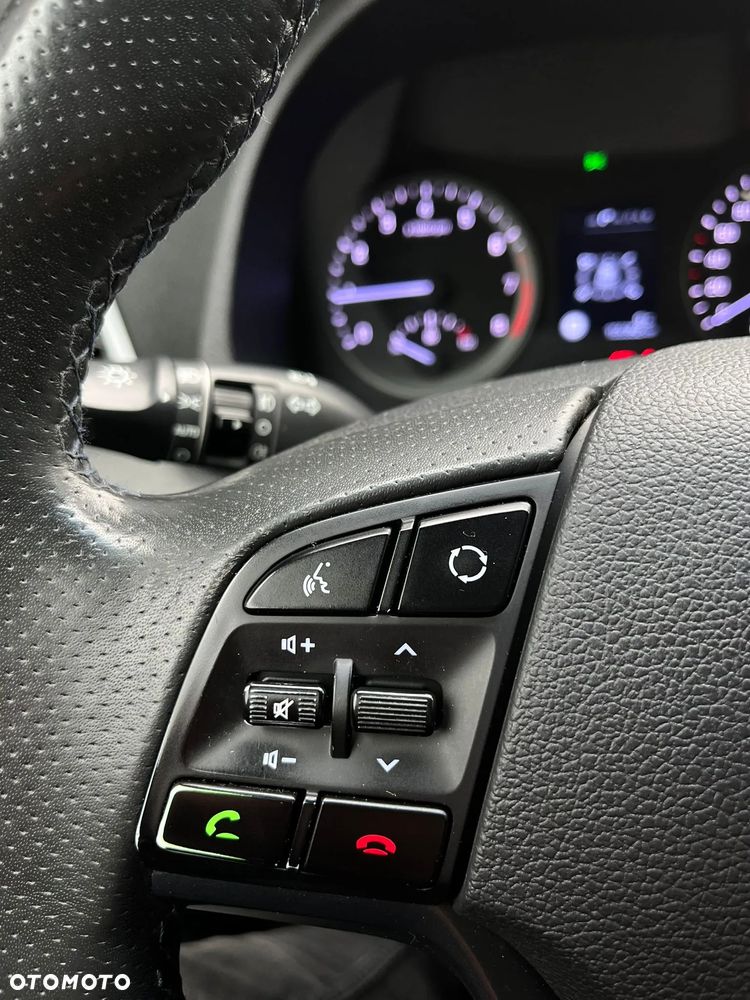 Hyundai Tucson 1.6 GDI BlueDrive Style 2WD - 16