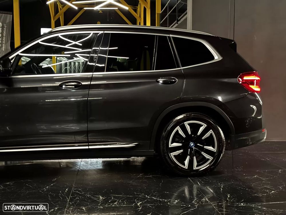 BMW iX3 Inspiring - 9