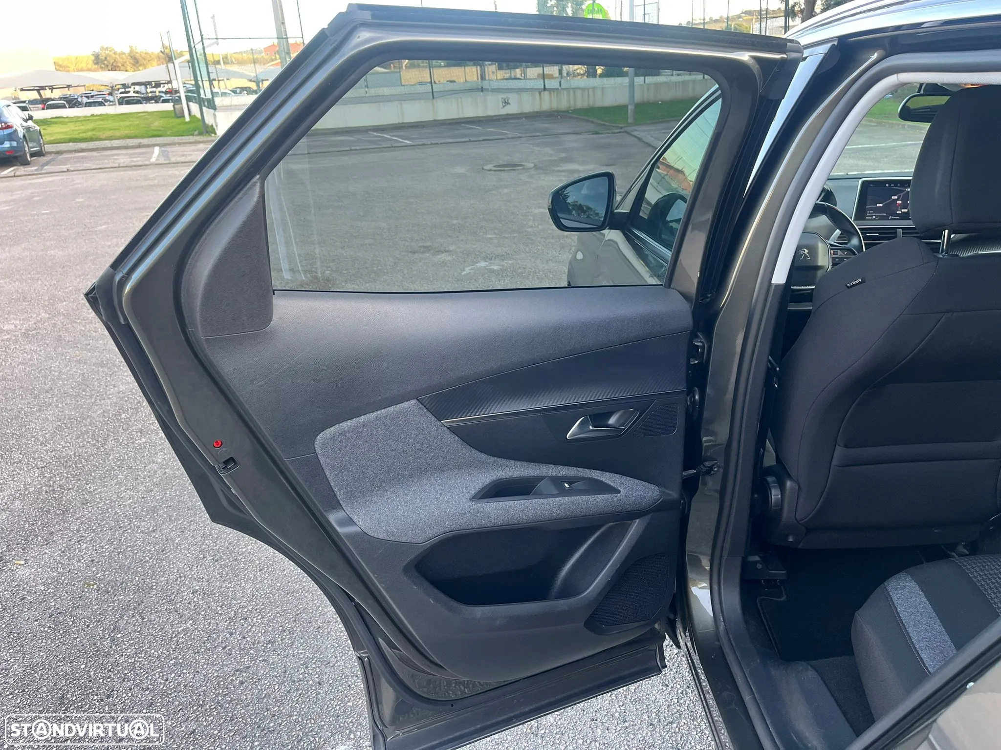 Peugeot 3008 1.5 BlueHDi Allure - 48
