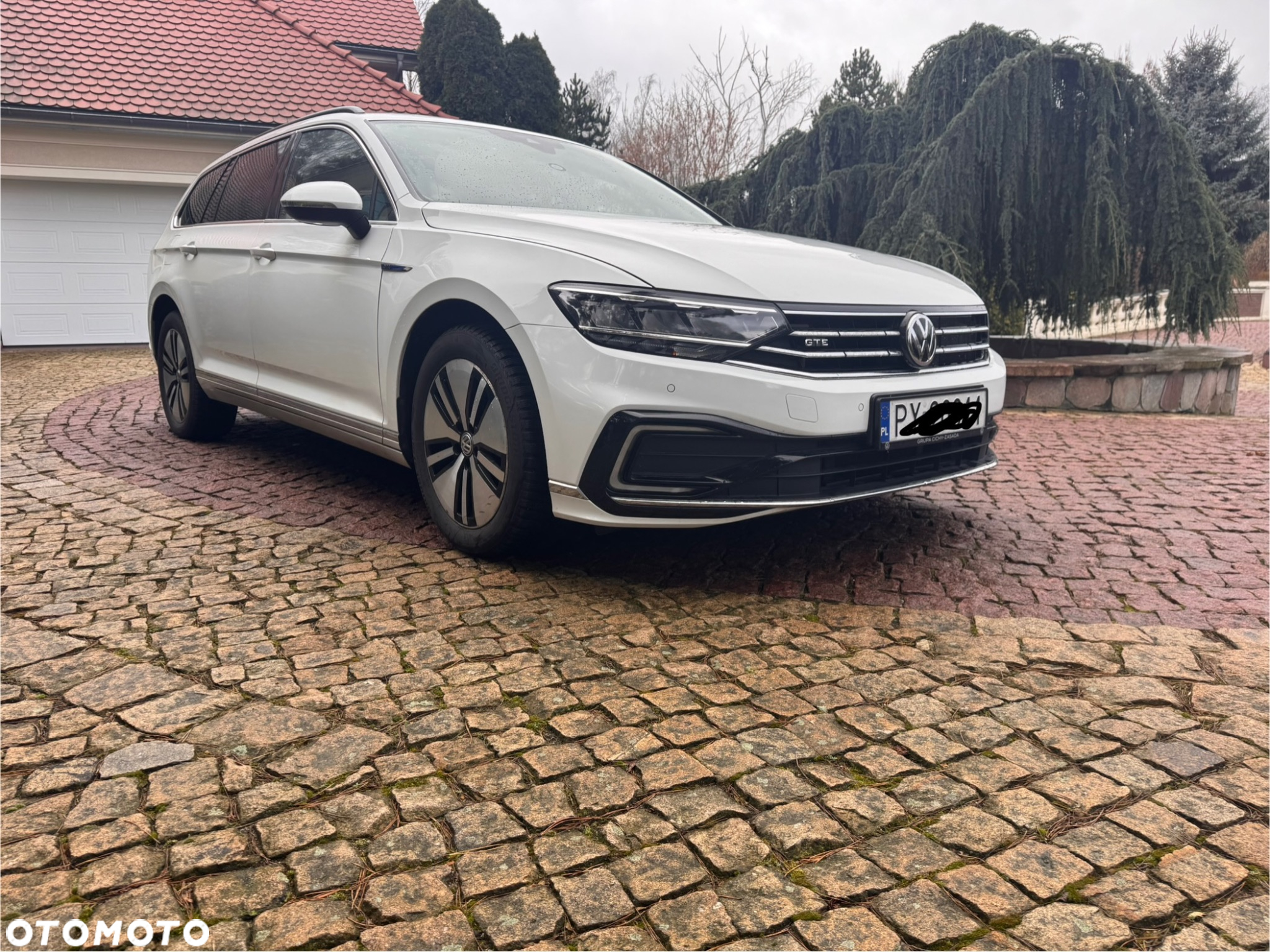 Volkswagen Passat - 12