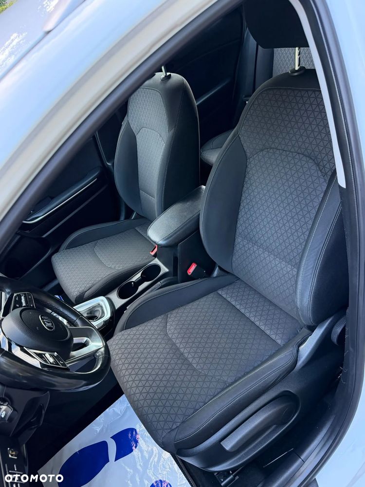 Kia Ceed - 34