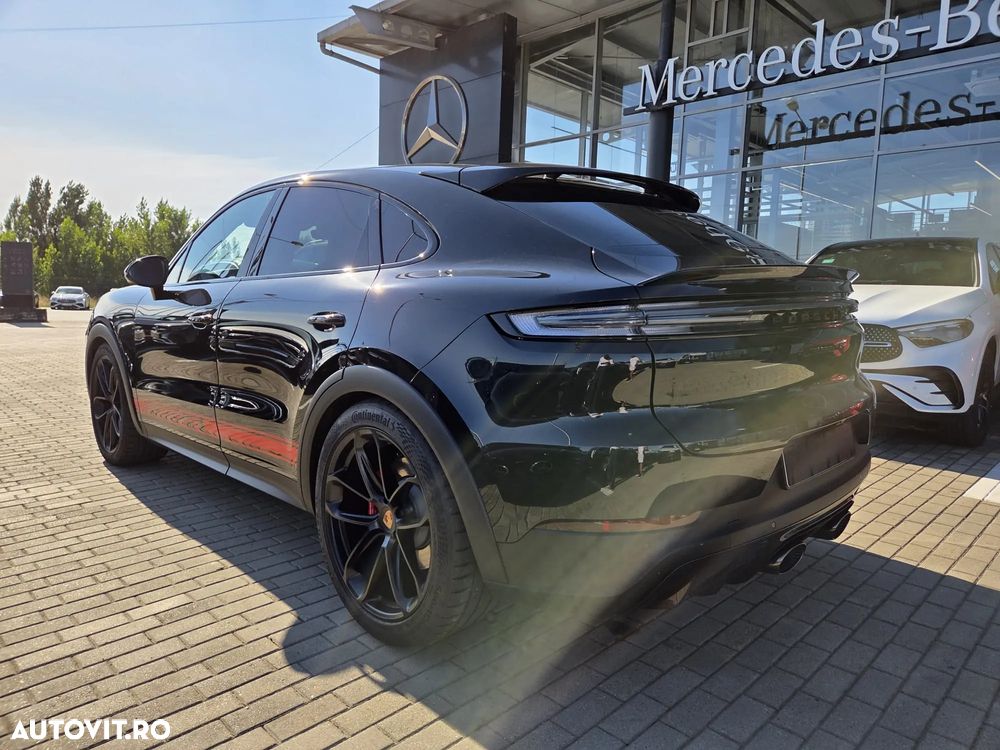 Porsche Cayenne Coupe GTS Tiptronic S - 8
