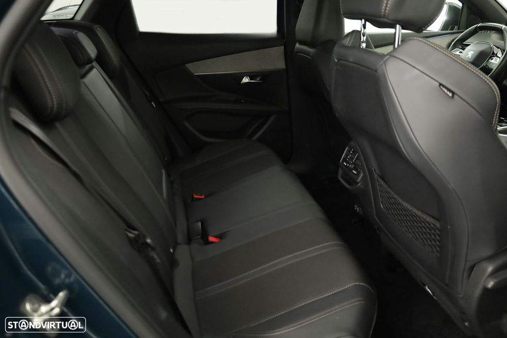 Peugeot 3008 1.2 PureTech GT EAT8 - 24