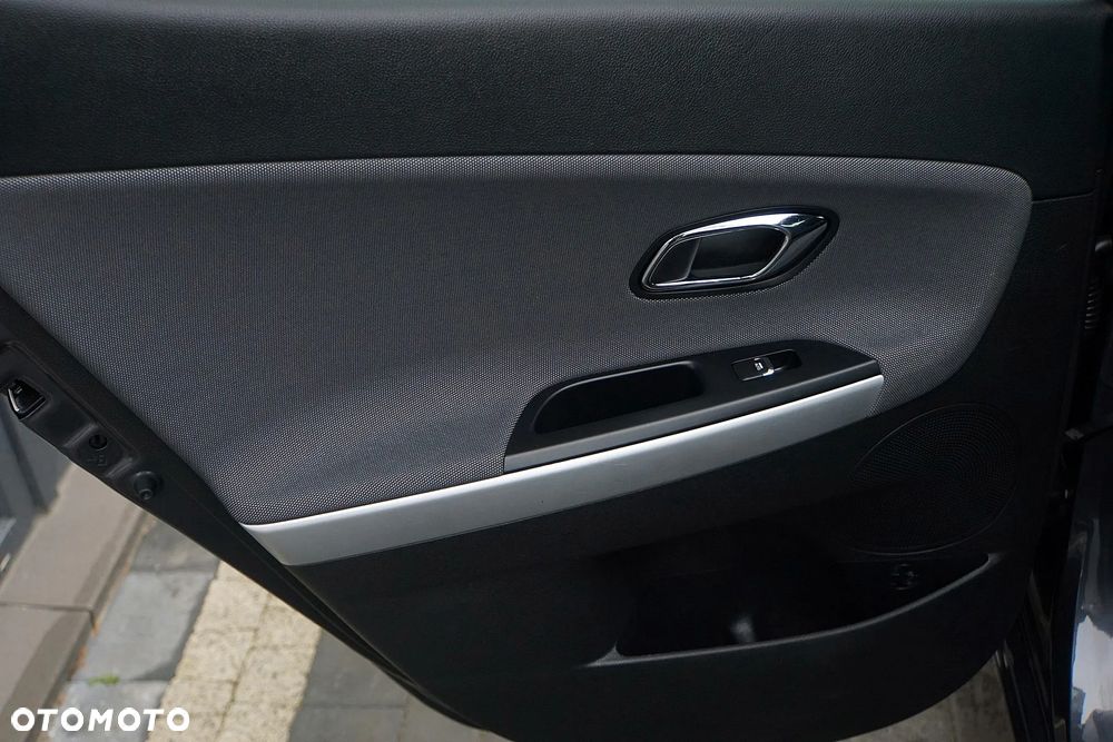 Kia Ceed 1.6 GDI Dream Team Edition - 36