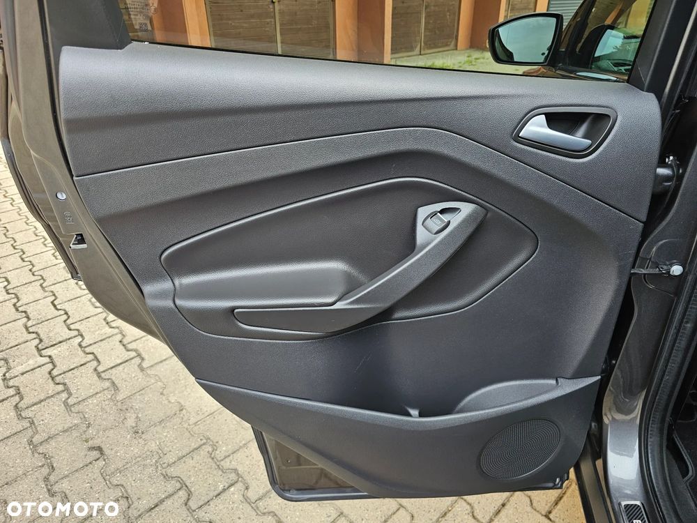 Ford Kuga - 14