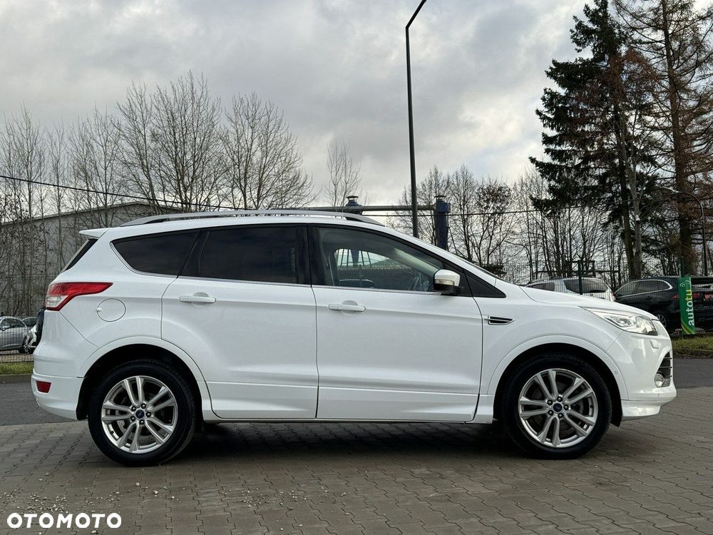 Ford Kuga 2.0 TDCi 2x4 Titanium - 14