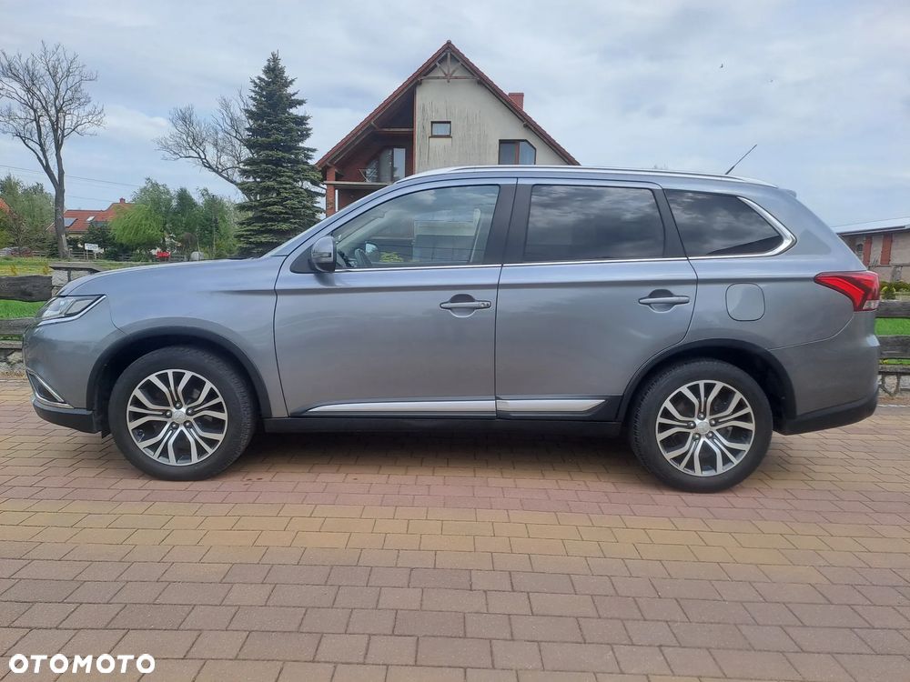 Mitsubishi Outlander - 9