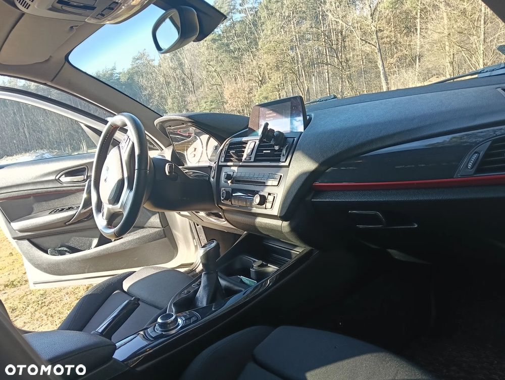 BMW Seria 1 116d EfficientDynamics Edition Sport Line - 3