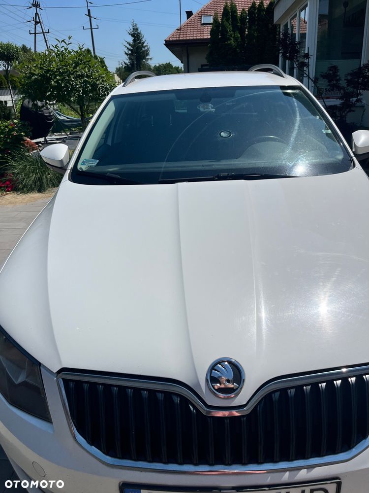 Skoda Octavia 1.6 TDI Elegance DSG - 11