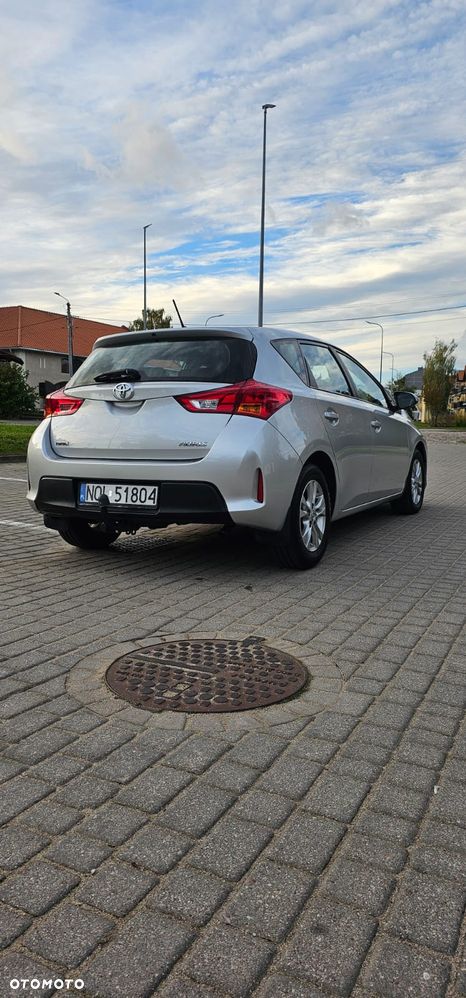 Toyota Auris 1.4 D-4D Active - 9