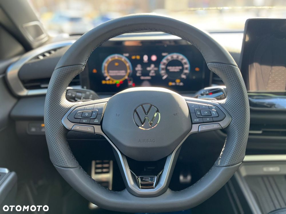 Volkswagen T-Roc 1.5 eTSI OPF DSG R-Line - 14