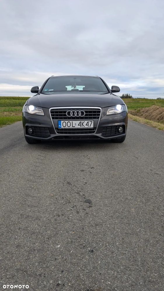 Audi A4 - 8