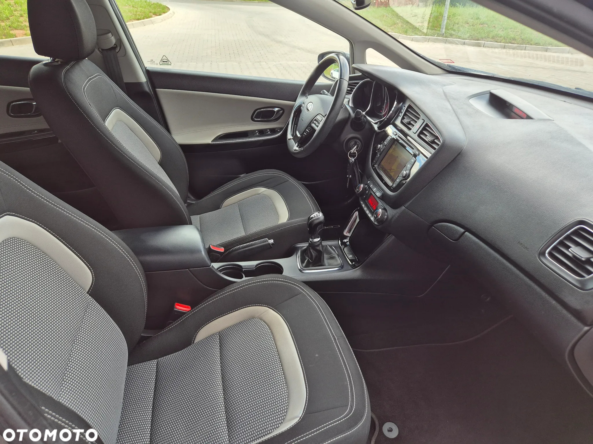 Kia Ceed 1.4 CVVT Dream Team Edition - 15