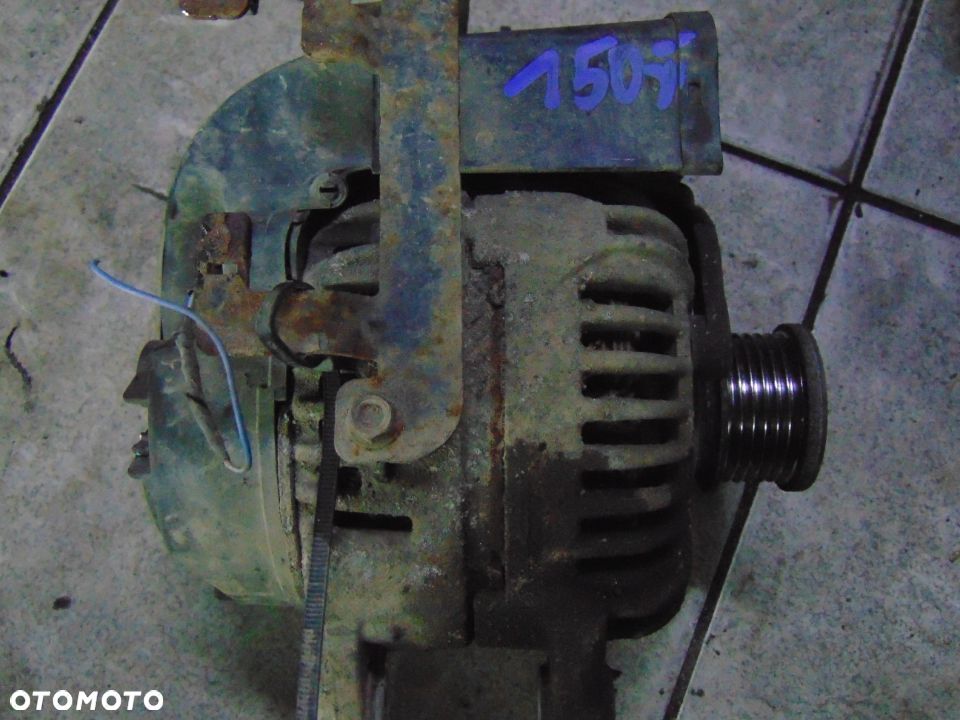 Alternator Opel Signum 3,0 V6 - 2