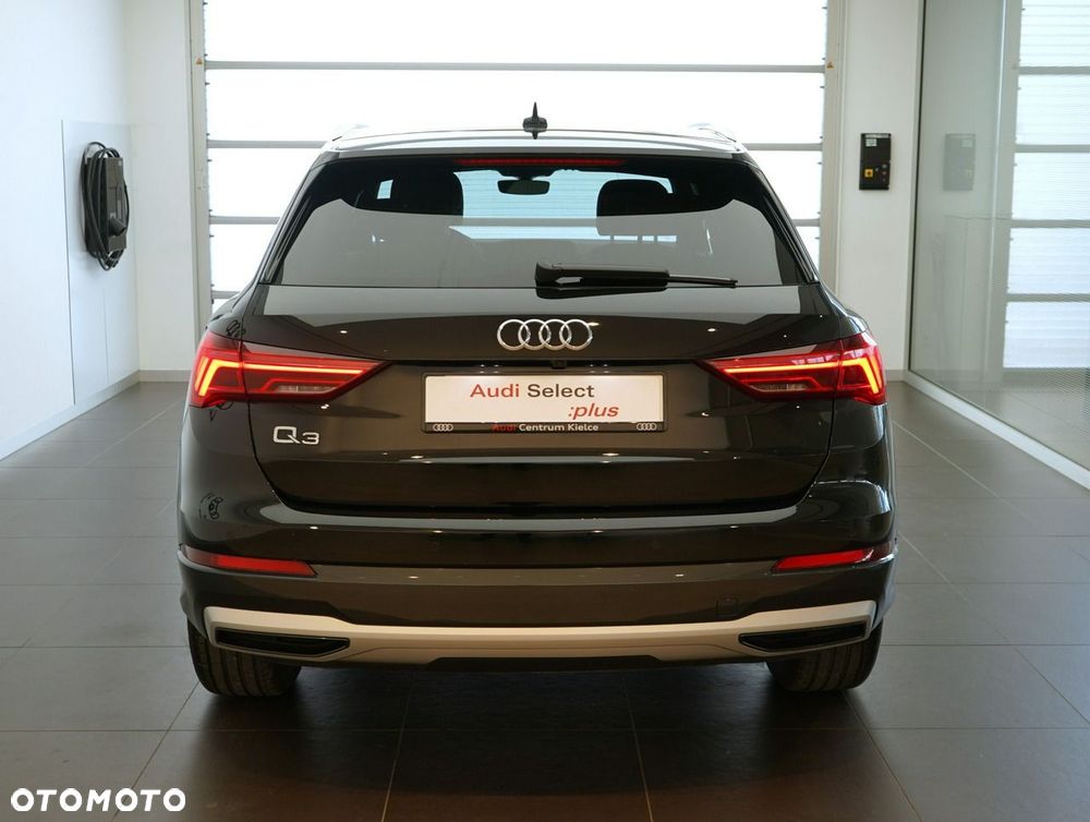 Audi Q3 - 4