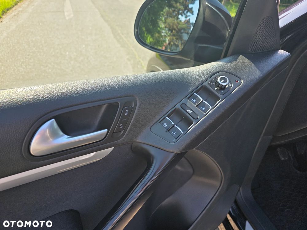 Volkswagen Tiguan 2.0 TDI DPF BlueMotion Technology Cup Sport & Style - 22