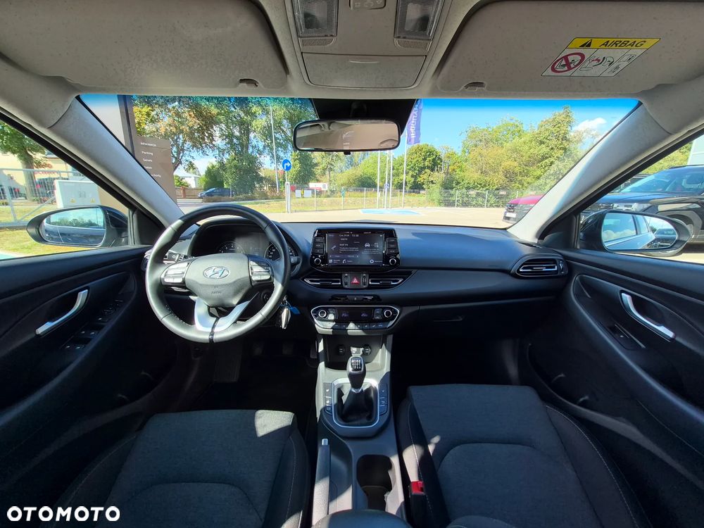 Hyundai i30 1.5 T-GDI 48V Smart - 9