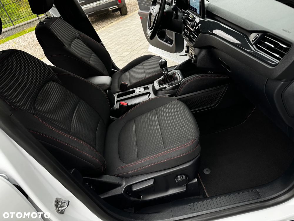 Ford Kuga 1.5 EcoBlue ST-LINE - 31