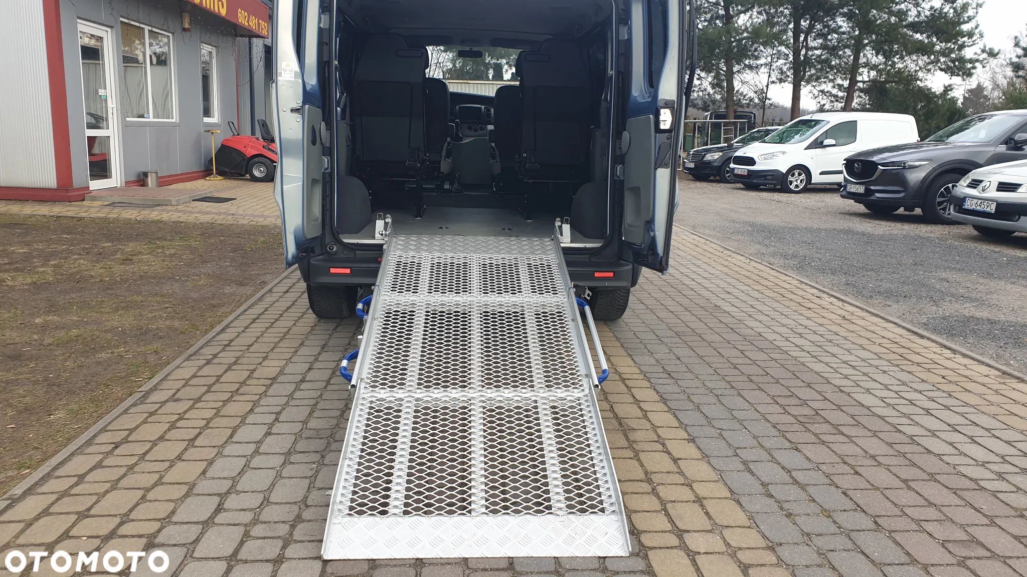 Renault Trafic - 1