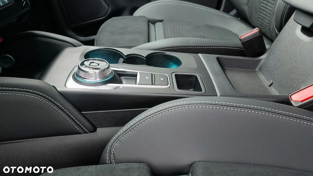 Ford Kuga 2.5 FHEV AWD Active eCVT - 9