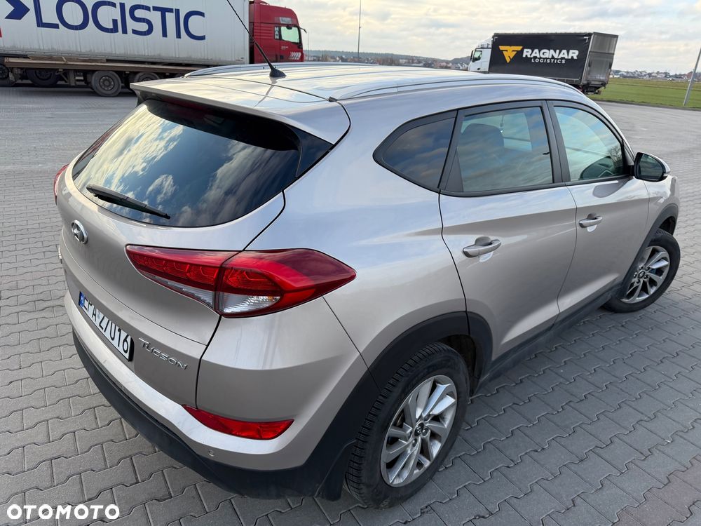 Hyundai Tucson 1.6 GDI BlueDrive Comfort 2WD - 10