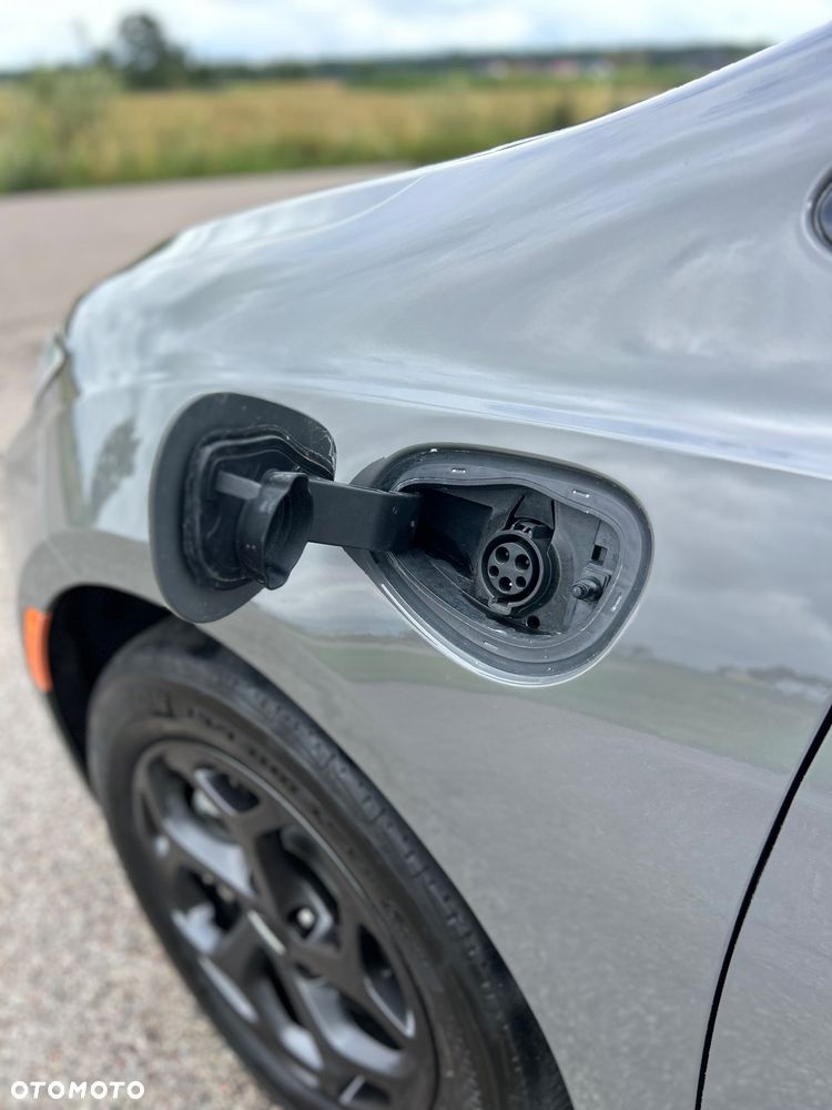 Chrysler Pacifica - 25