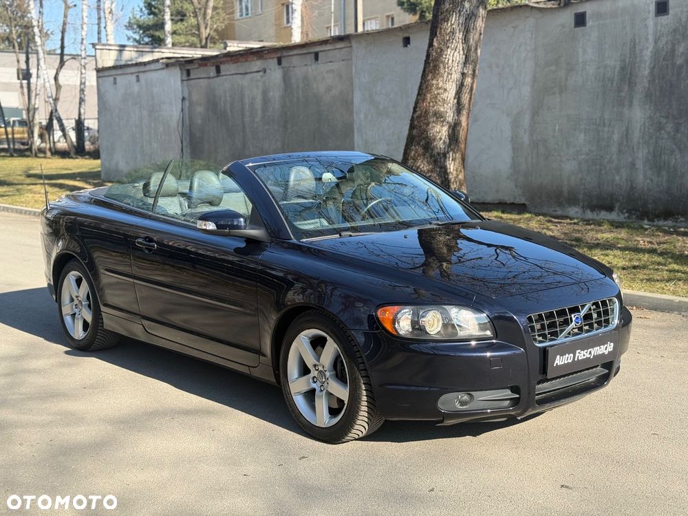 Volvo C70 2.0D Momentum - 3