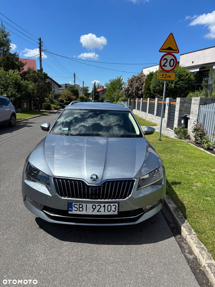 Skoda Superb 2.0 TDI 4x4 L&K DSG - 2