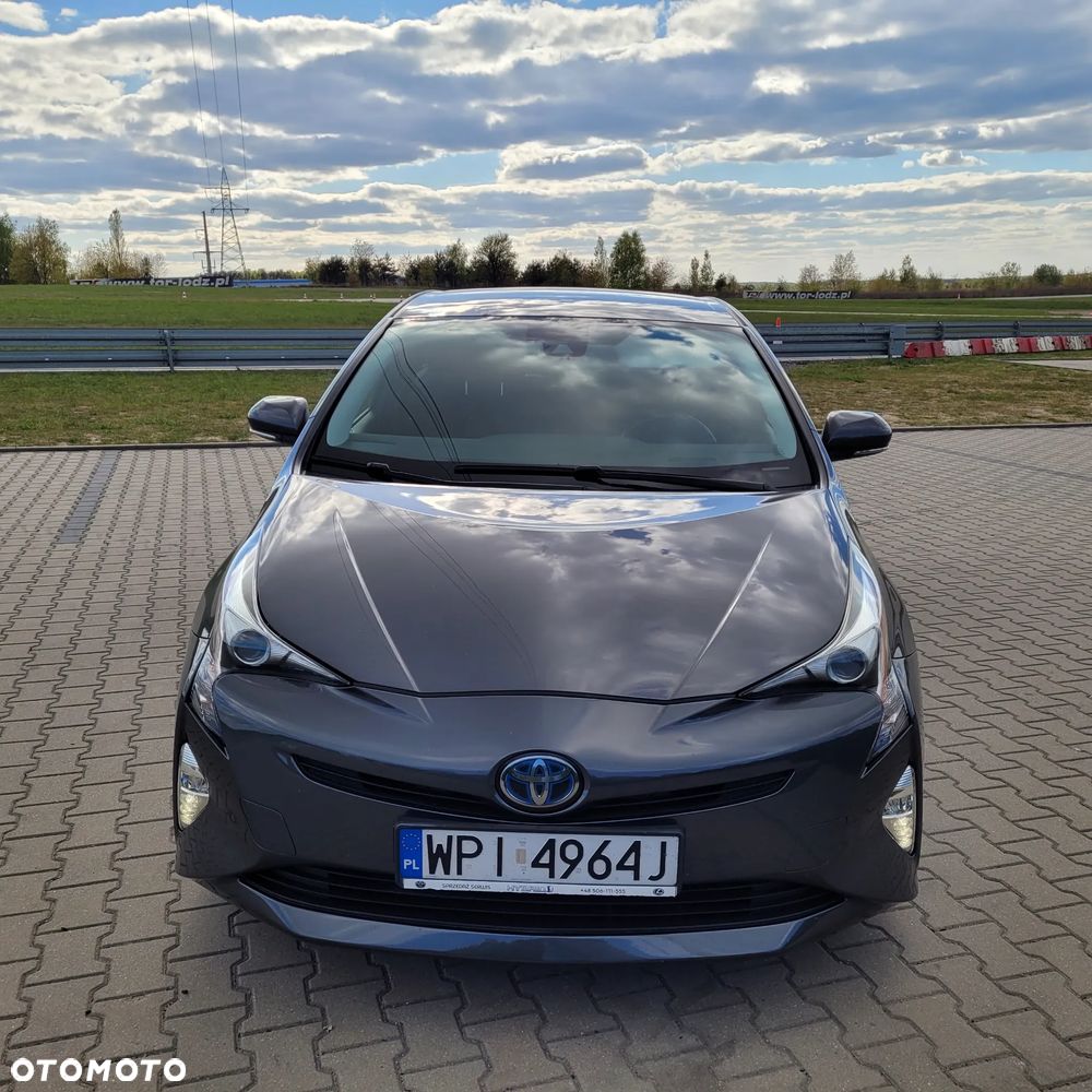 Toyota Prius 1.8 Hybrid Prestige - 8