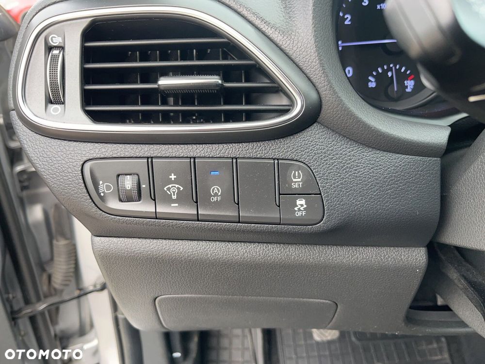 Hyundai i30 - 17