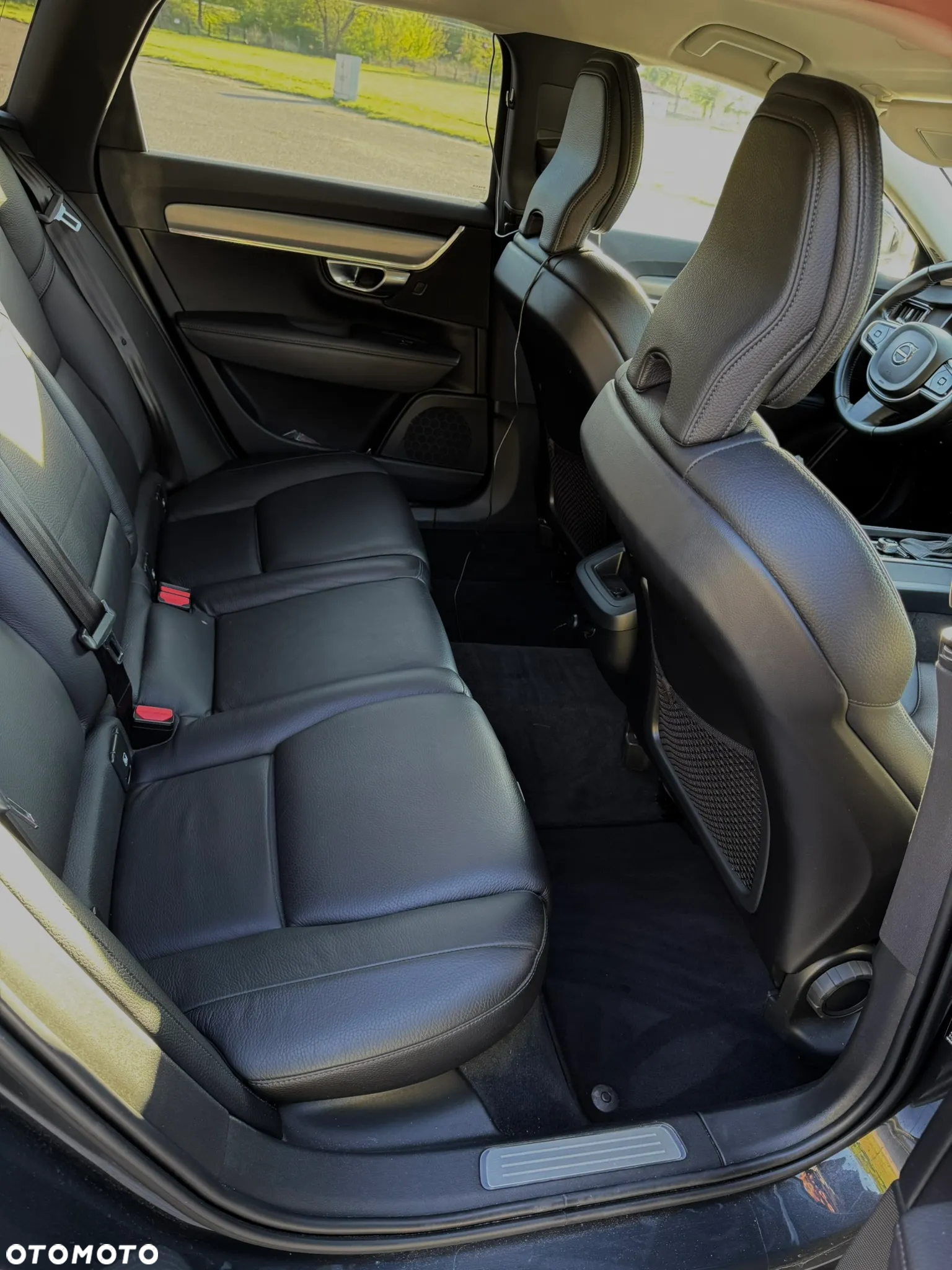 Volvo V90 T4 Geartronic Momentum Pro - 23