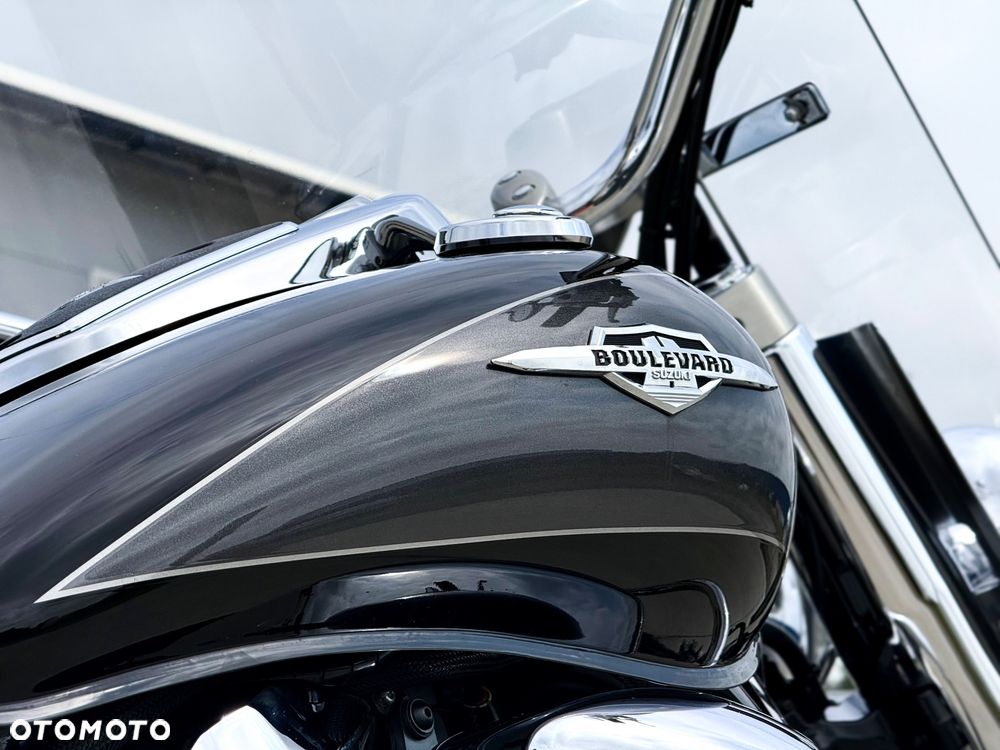 Suzuki Boulevard - 22